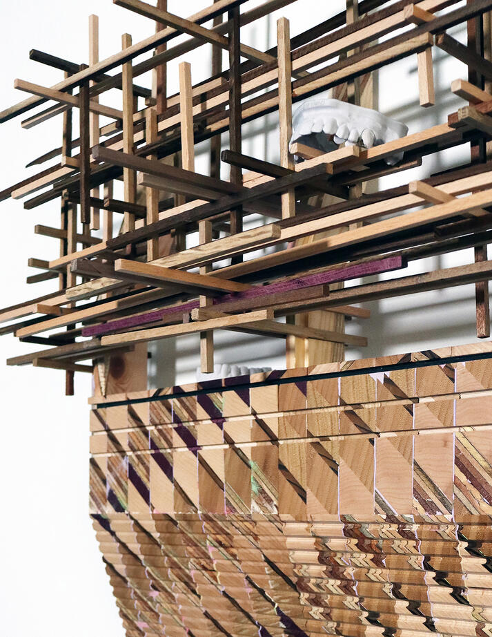 Never Relaxed, detail